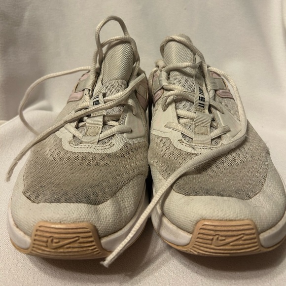 NIKE PINK WHITE SNEAKERS CU3584-010 MC TRAINERS SIZE 8 - Picture 3 of 8